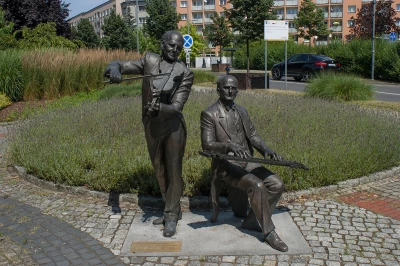 logo Rzeźba Karola i Antoniego Szafranków w Rybniku